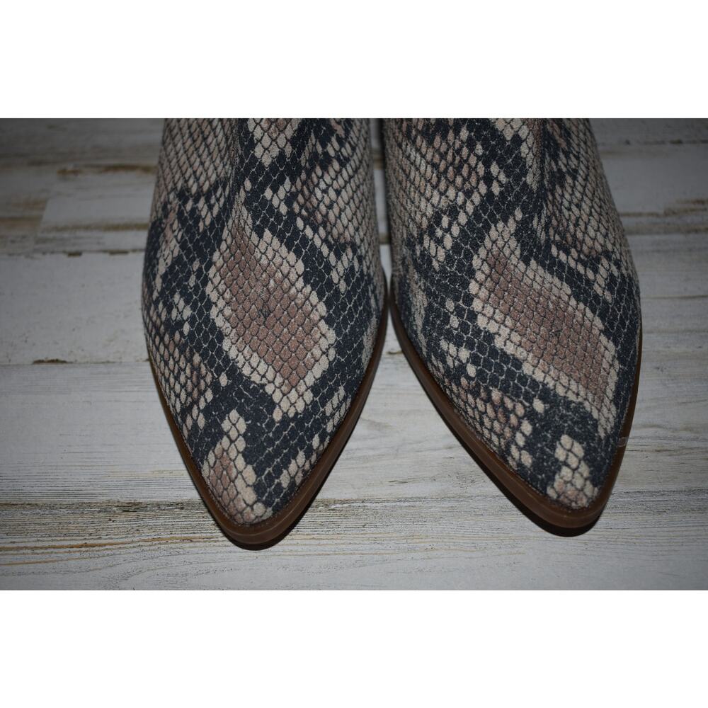 Lucky Brand Tresee Snake Print Low Ankle Bootie Size 9M - Picture 6 of 7